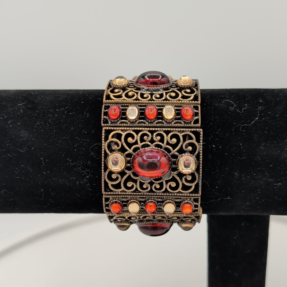 Vintage‎ Style Filigree Panel Stretch Bracelet Red Amber Glass Cabochon Costume